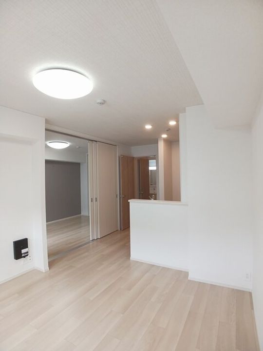 カーサ・ソレイユ Bの居間