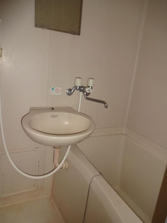 パラツイーナ光南204の風呂