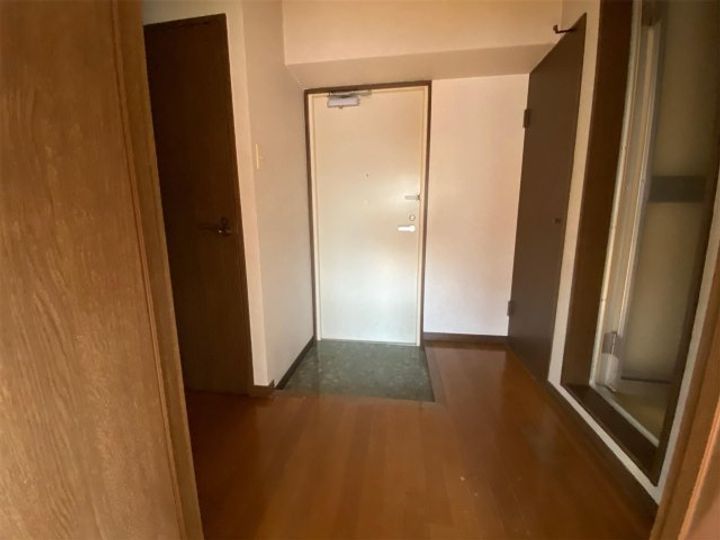 コスモス南蔵王の玄関