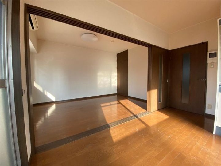 コスモス南蔵王の居間