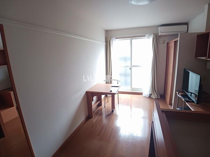 グレイス学園通りの居間