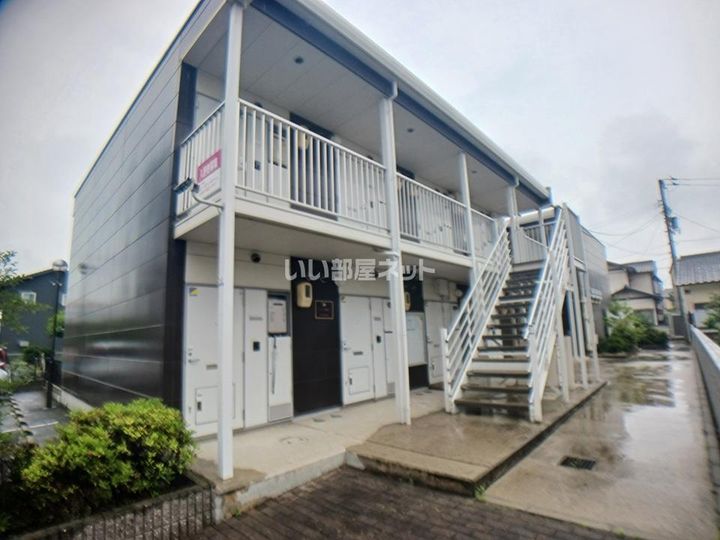 グレイス学園通りの外観