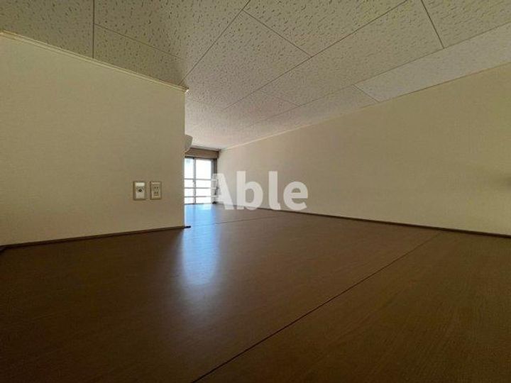 リバーサイドTMIの内装