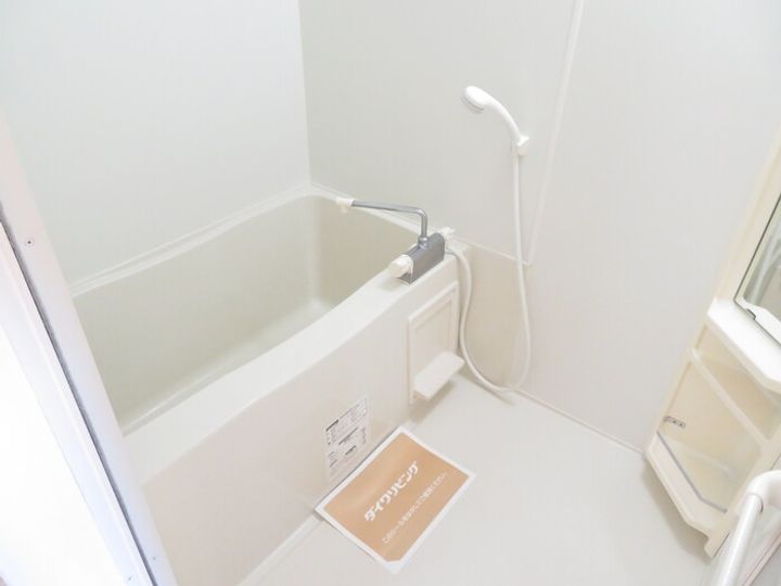 岡山県岡山市南区植松(アパート)の賃貸物件102の風呂