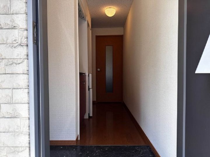 レオパレスFUZIMON Aの玄関