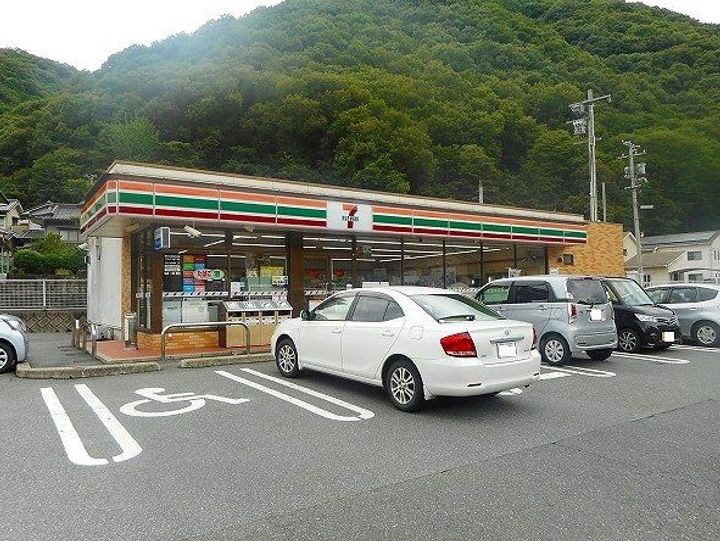 ブリーズコートの周辺