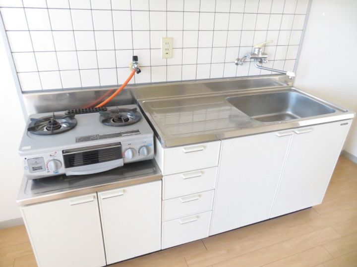 プレアール仏生山Ⅰのキッチン