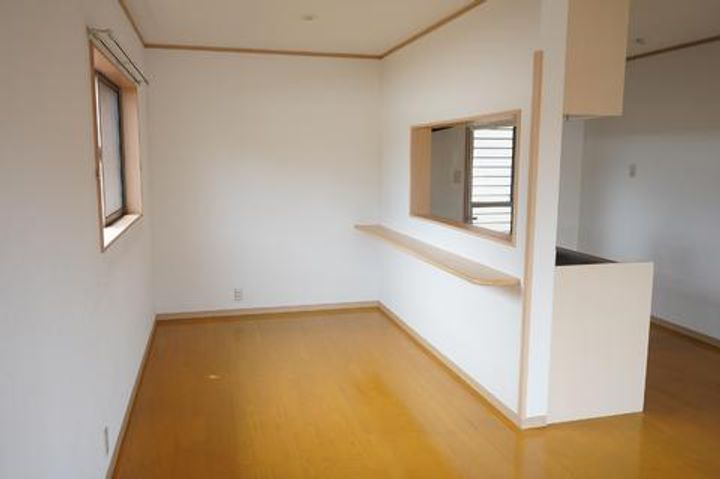 グレイスタウン山口2の居間