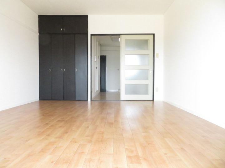 プレアール仏生山Ⅱの居間