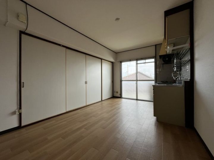 居石マンション308の居間