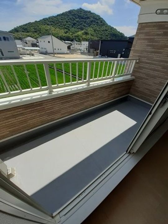 クリスタル Fのその他画像