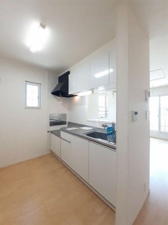 クリスタル Fのキッチン