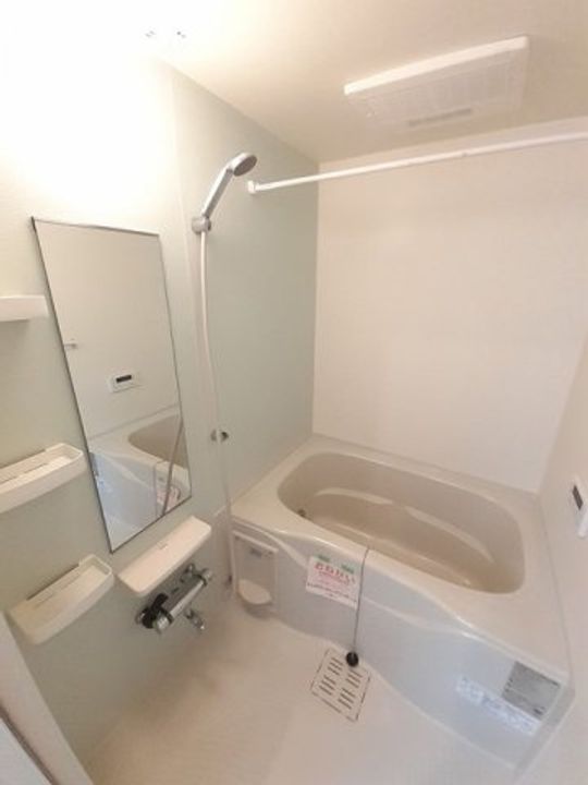 クリスタル Fの風呂