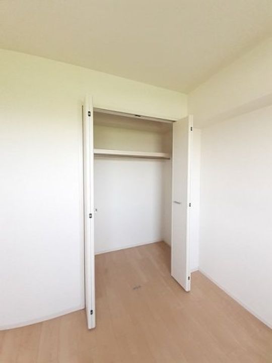 クリスタル Fの内装