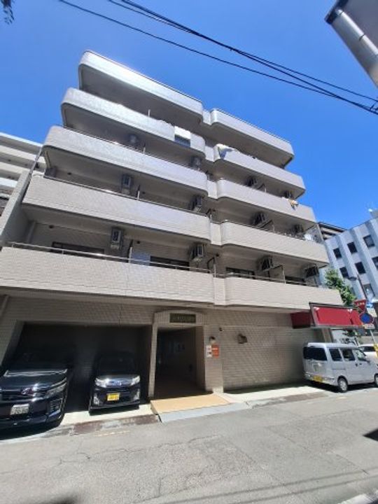 トリン錦町305の外観