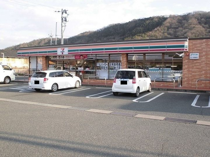 ガーデンハウスBの周辺