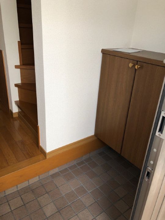 広島県福山市東手城町3丁目(アパート)の賃貸物件Bの玄関