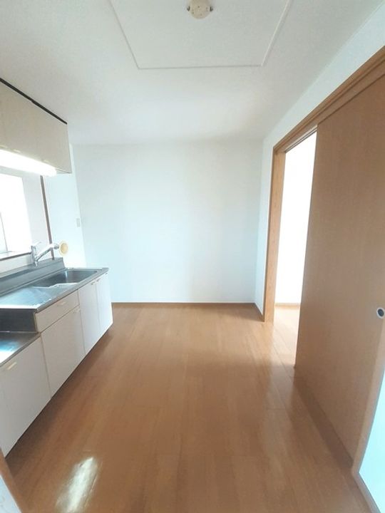 岡山県岡山市南区彦崎(アパート)の賃貸物件203の居間