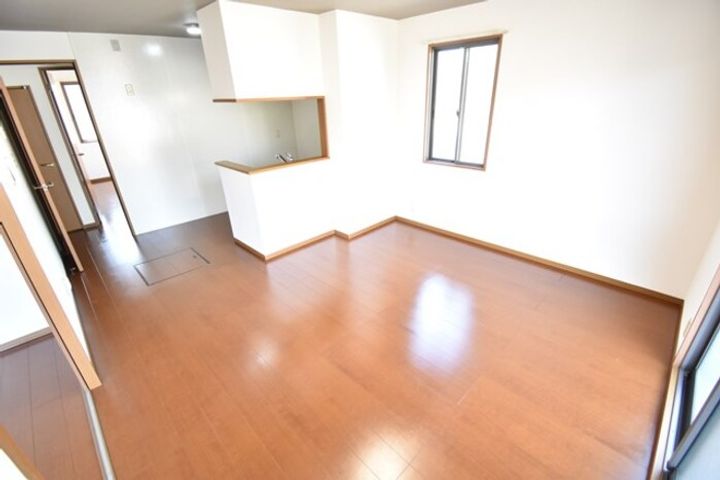 リビングタウン宇多津 B棟101の内装