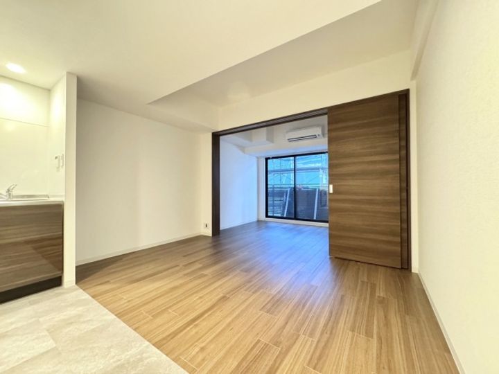 S-RESIDENCE中新町avelisの居間