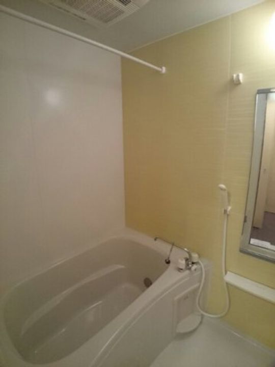 ラフレシールCの風呂