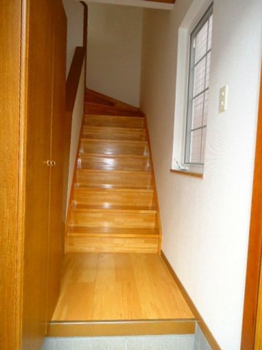 岡山県倉敷市児島小川町(アパート)の賃貸物件の玄関