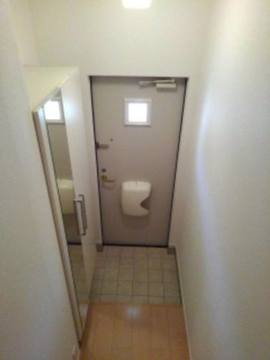 岡山県倉敷市児島小川9丁目(アパート)の賃貸物件の玄関
