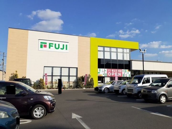 グラン・シャリオの周辺