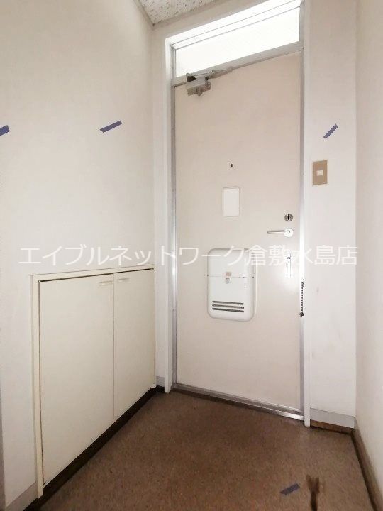 岡山県倉敷市神田1丁目(アパート)の賃貸物件の玄関