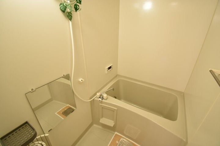 アーバンハイツ 28 A棟202の風呂