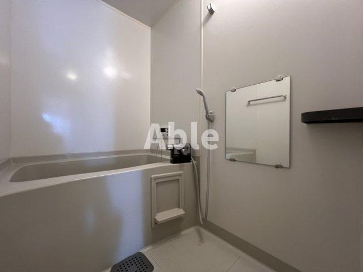 シュガー・コートの風呂