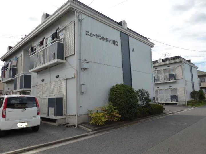 ニューサンシティ川口B201号室の外観