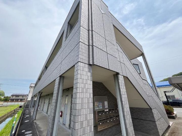 メゾン羽島の外観