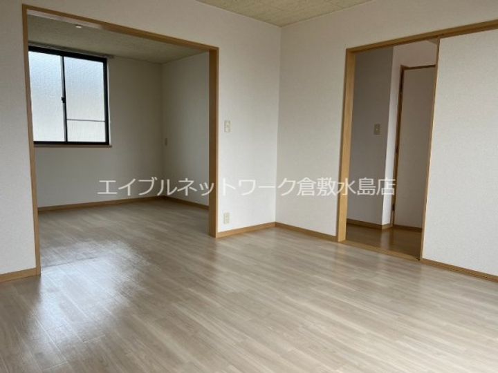 モンプリエール Aの居間