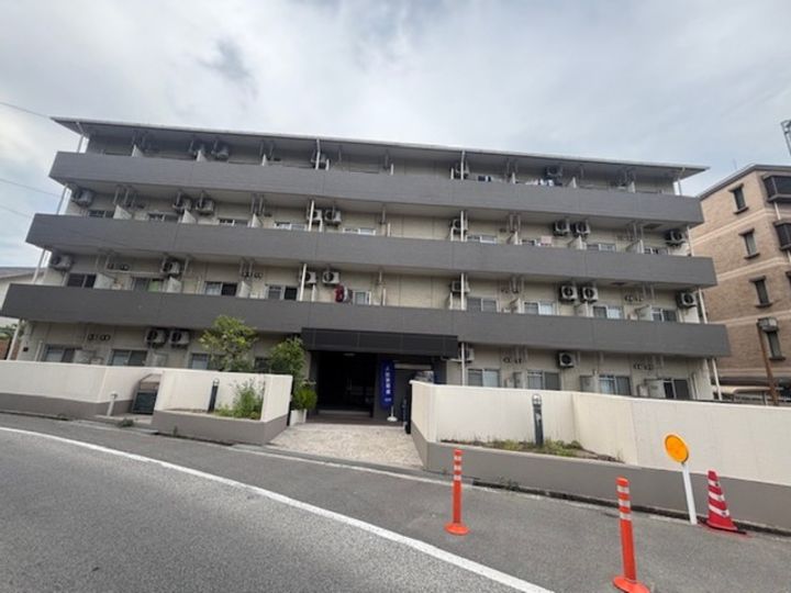 リバティ丸之内の外観