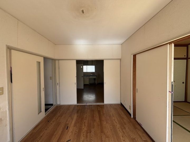 岡山県倉敷市神田3丁目(アパート)の賃貸物件の居間