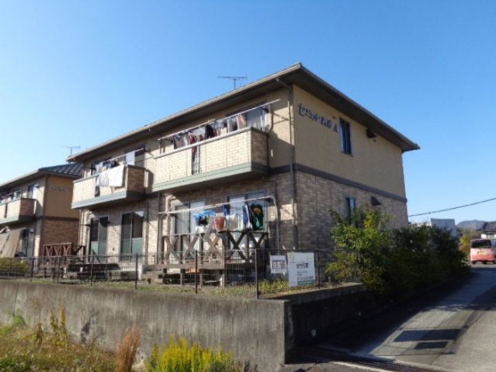 セジュール新市 A101の外観