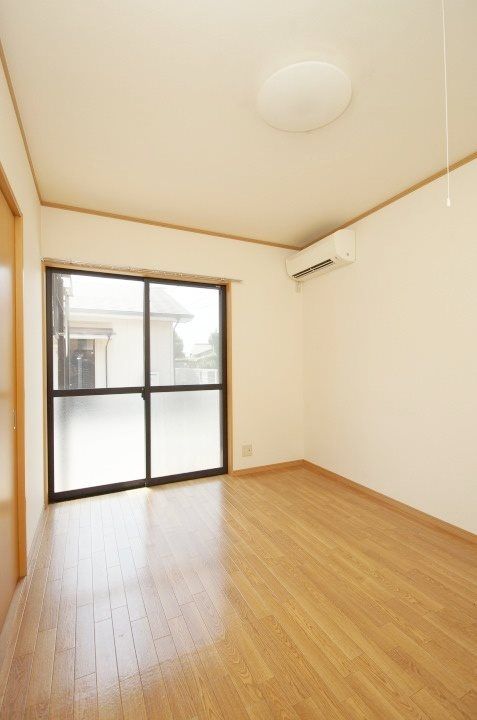 岡山県倉敷市北畝4丁目(アパート)の賃貸物件2の居間