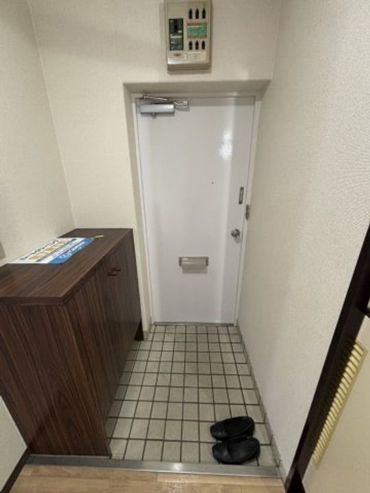 岡山県倉敷市連島中央5丁目(マンション)の賃貸物件B・23の玄関