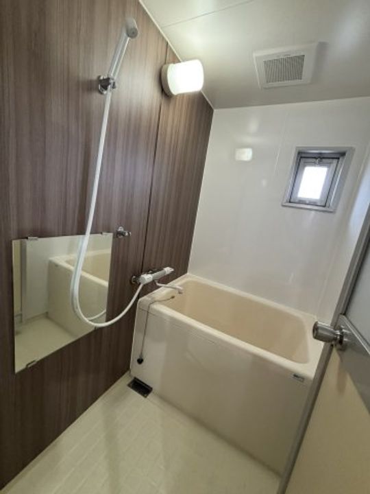 岡山県倉敷市連島中央5丁目(マンション)の賃貸物件B・23の風呂
