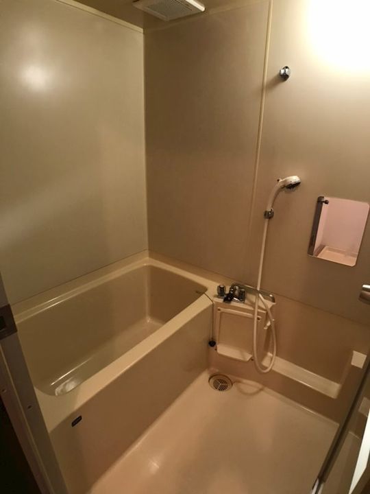 吉岡マンションD棟の風呂