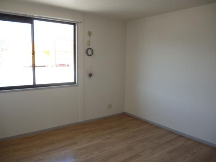 サンビレッジ城東A・BA201号室の居間