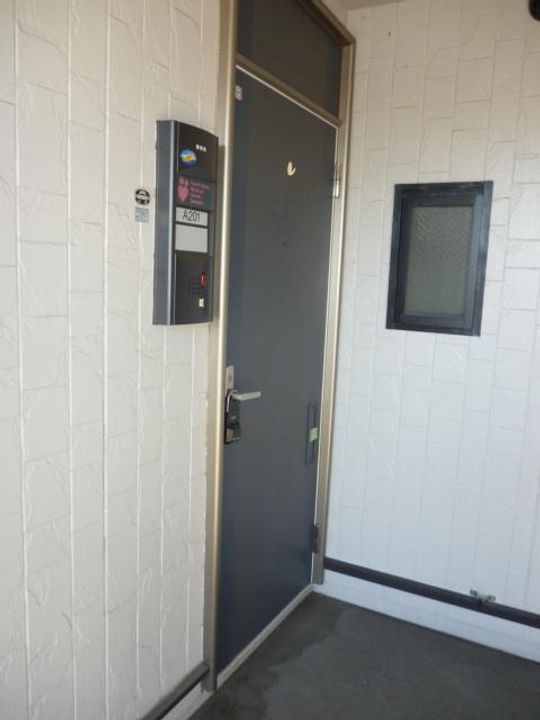 サンビレッジ城東A・BA201号室の玄関