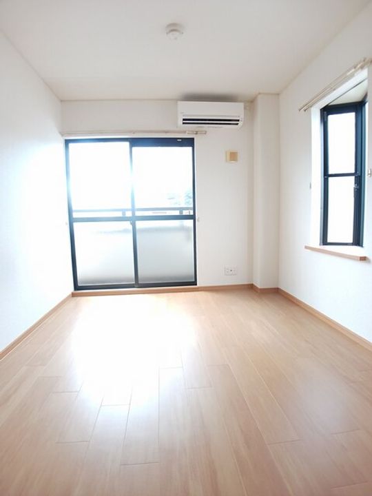 ヌーベル オーブAの居間