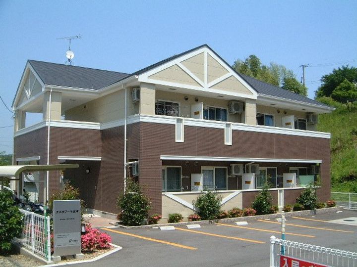 エスボワール三成の外観