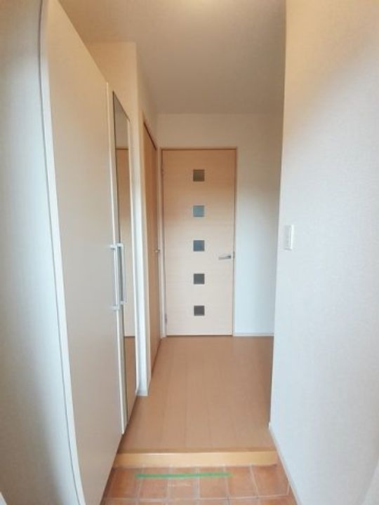 リバートップ エムティの玄関