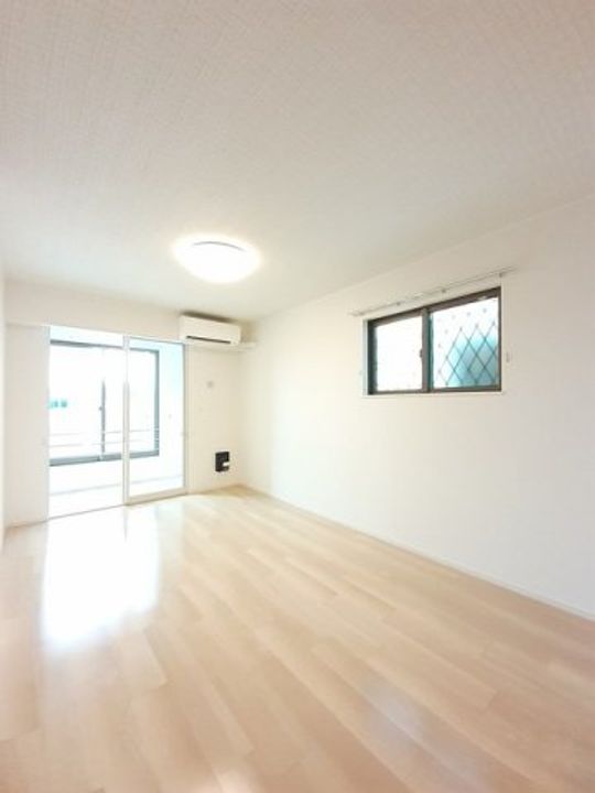 サードジール Bの居間