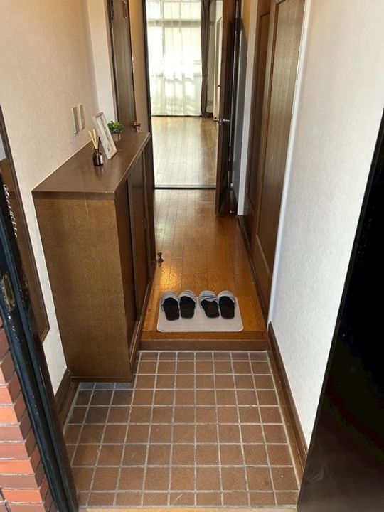 ソシエ府中305の玄関