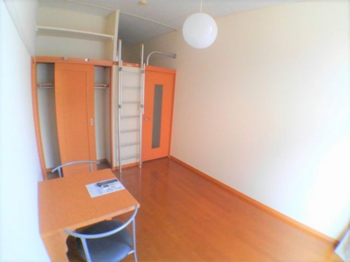 レオパレスK・Kの居間