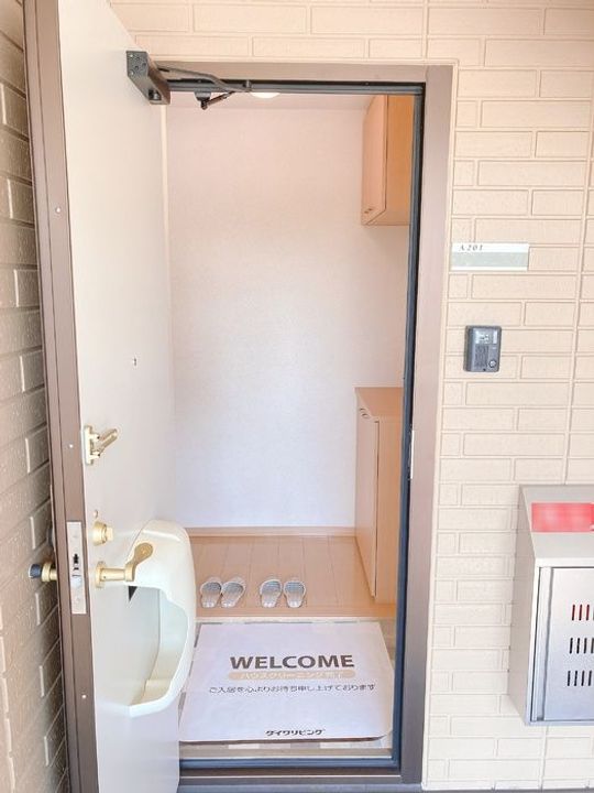 ブィラ ハッピネス A棟の玄関